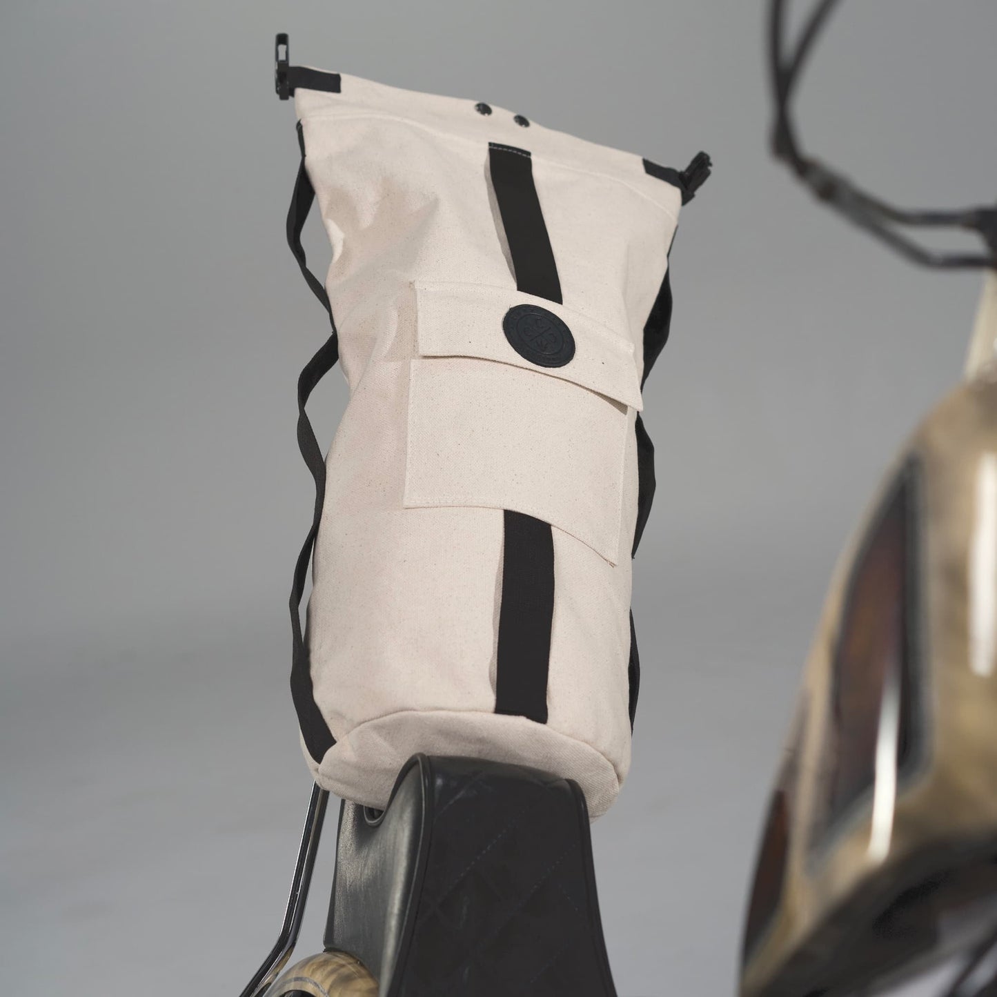 22 ounce waxed canvas sissybar duffle bag