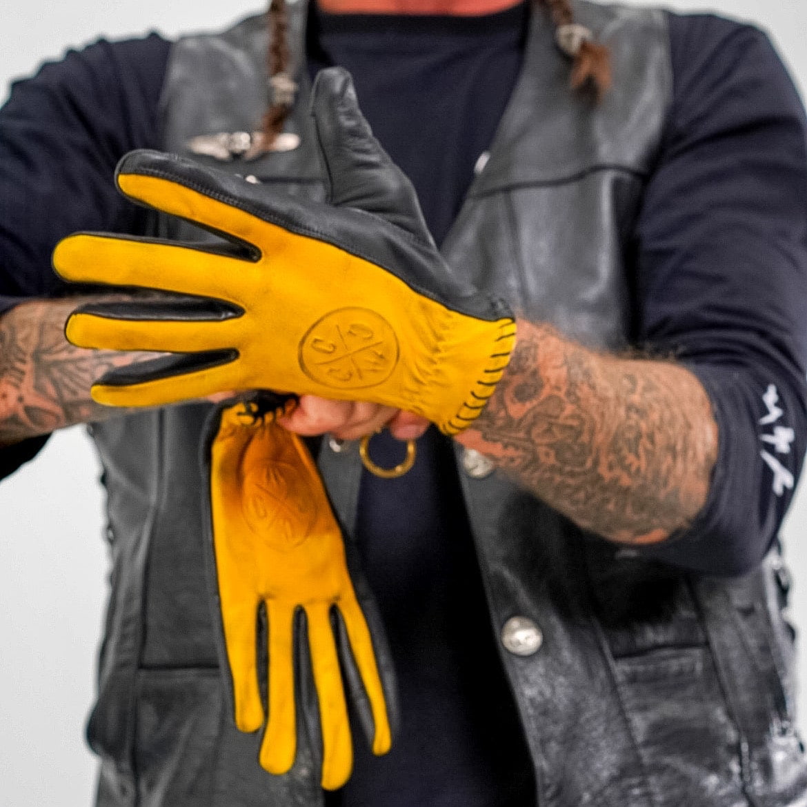 The Wingnut Motorcycle Glove