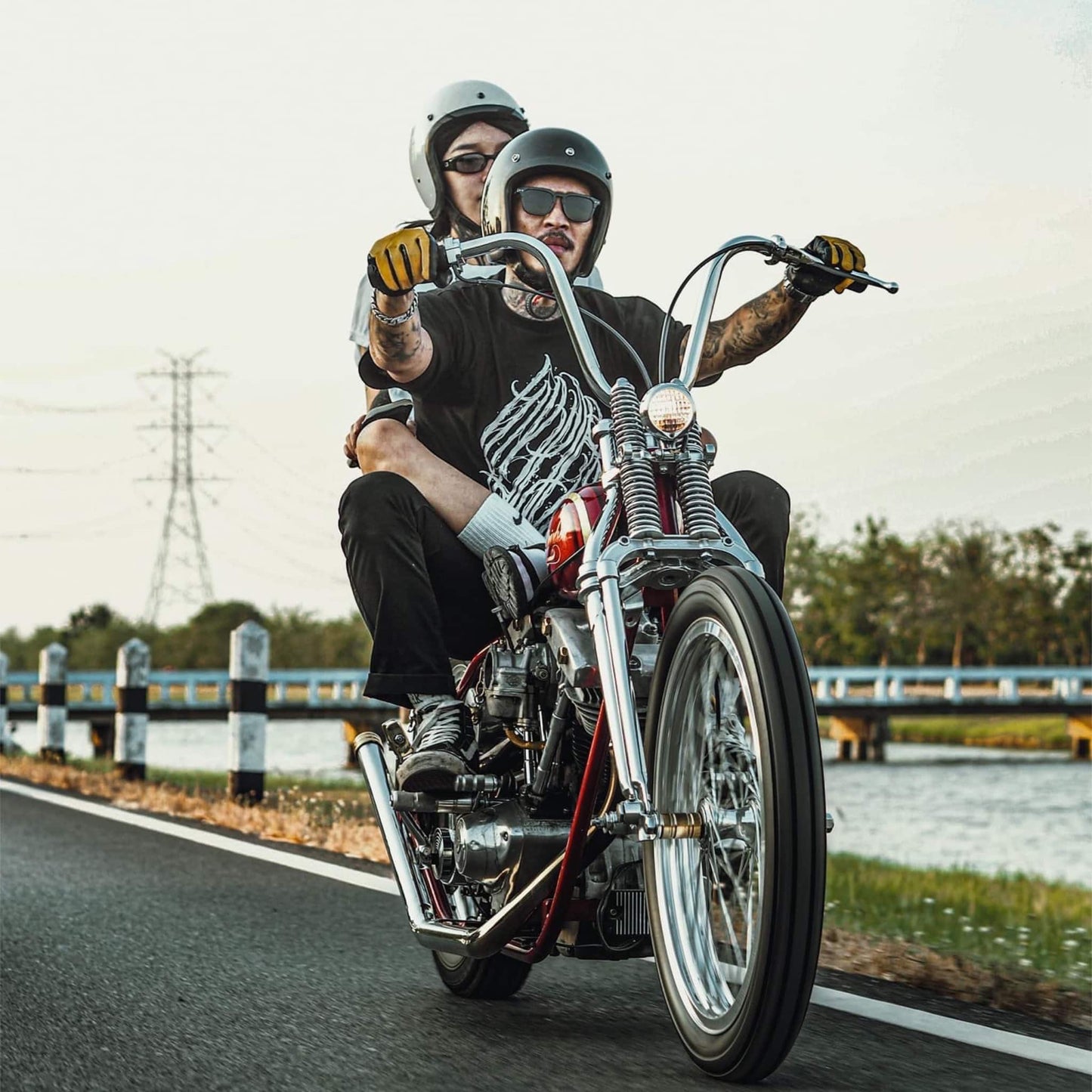 The Wingnut Motorcycle Glove